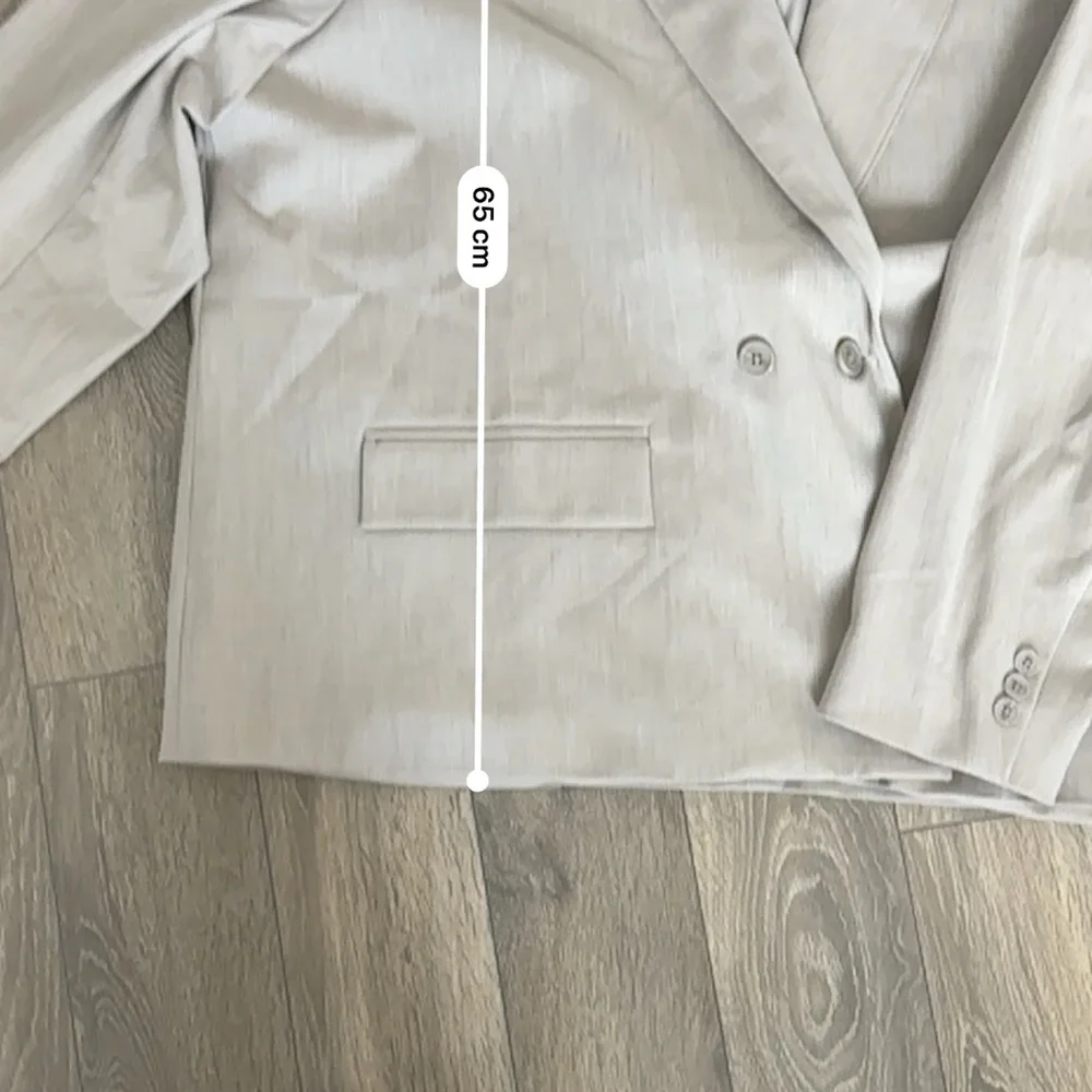 The Drop by Amazon Women's Beige Double-Breasted Blazer - Picture 7 of 11